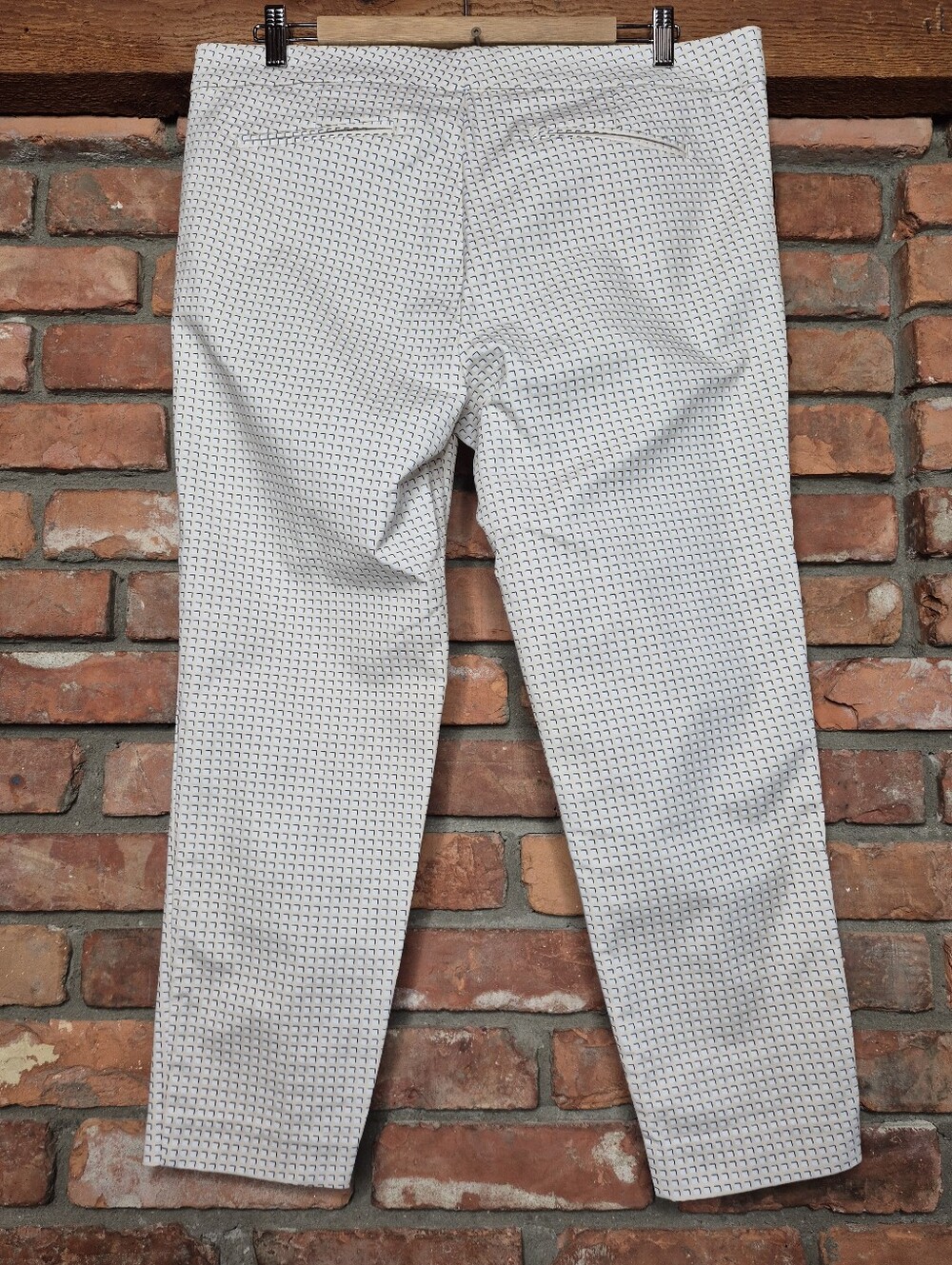Crosby Printed Beck Cropped Pants Size 12 White Beige Geometric Stretch - Picture 5 of 8